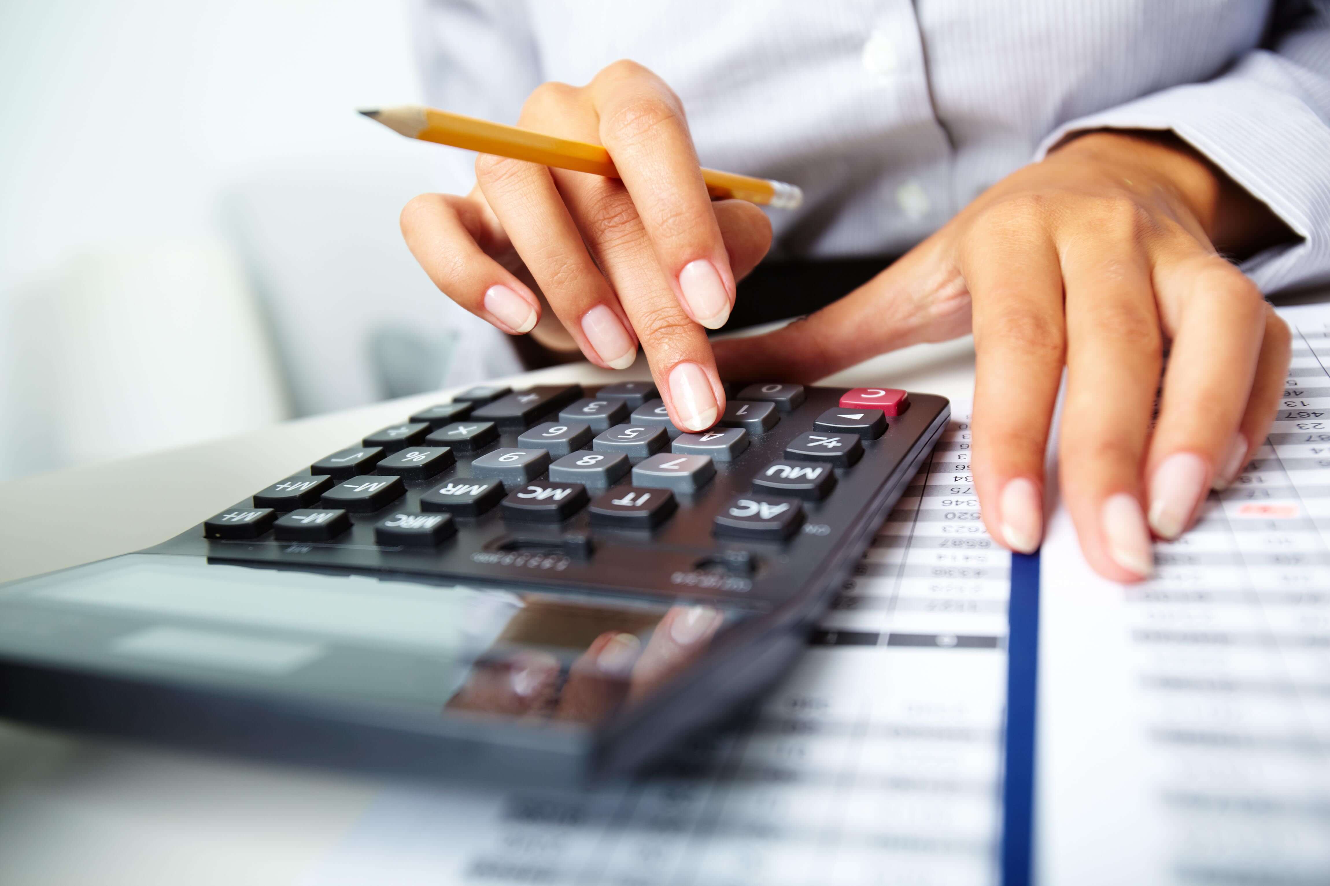 Using calculator to help with college accounting homework